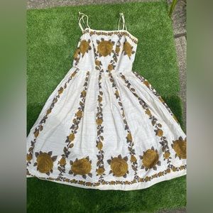 Stunning puffed dress